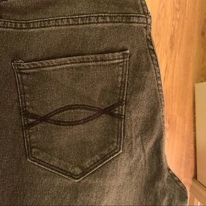 Abercrombie & Fitch ripped jeans
